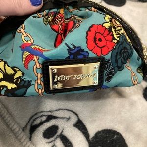 Makeup bag
